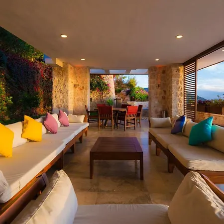 Sleeps 10 Pool Air Con Wifi