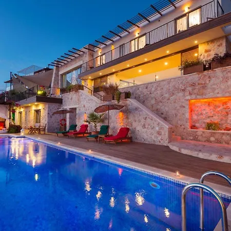 빌라 Sleeps 10 Pool Air Con Wifi 칼칸