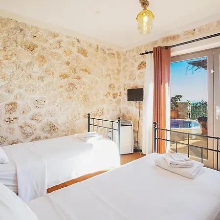 Sleeps 10 Pool Air Con Wifi Kalkan